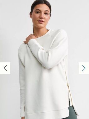 Varley Cream Crewneck Sweatshirt with Gold Zipper